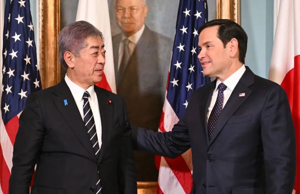 Japan And U S Pledge Stronger Ties Following Historic Meeting Between