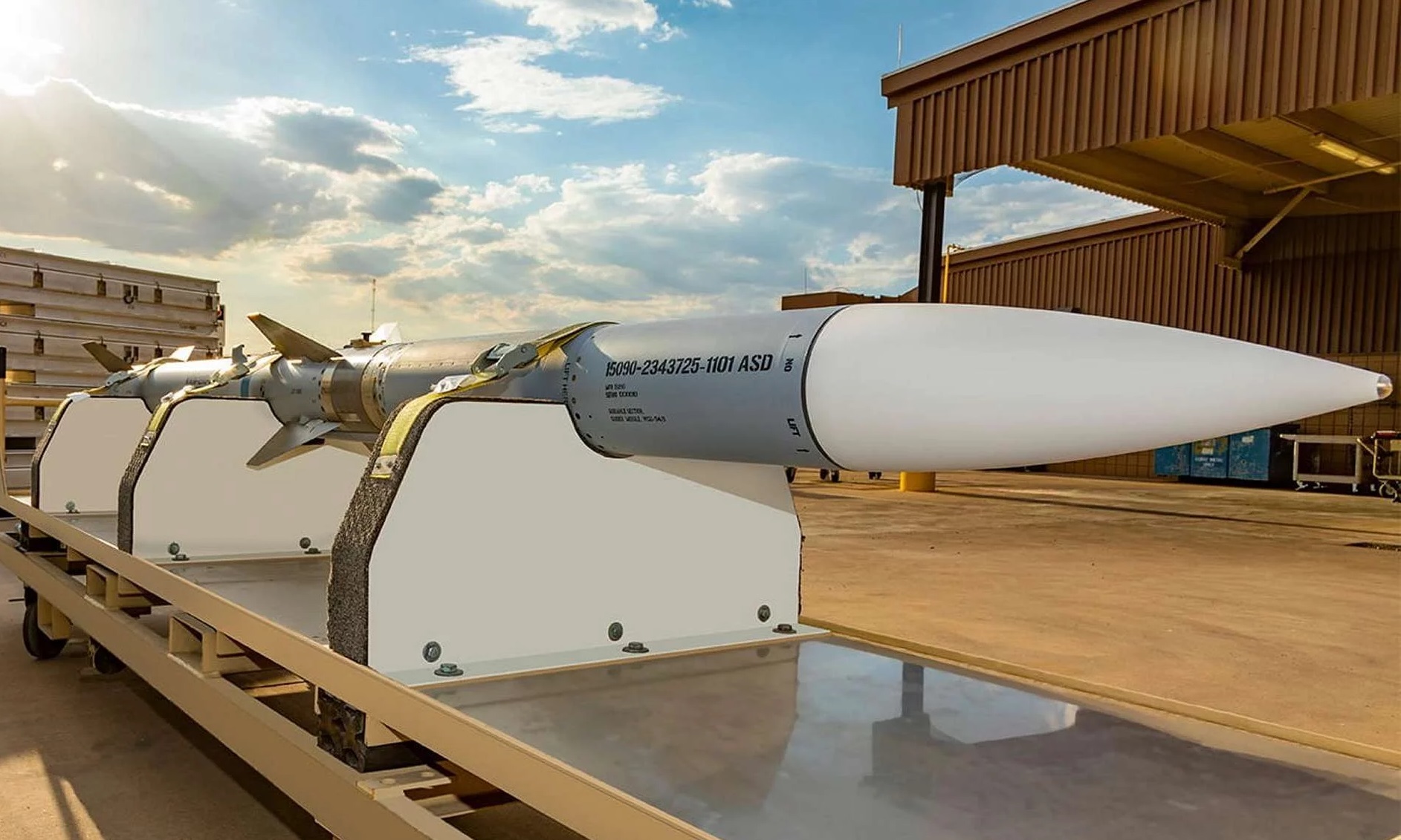 US Clears Potential $951 Million AMRAAM ER Sale to Denmark Amid Heightened European Security Concerns