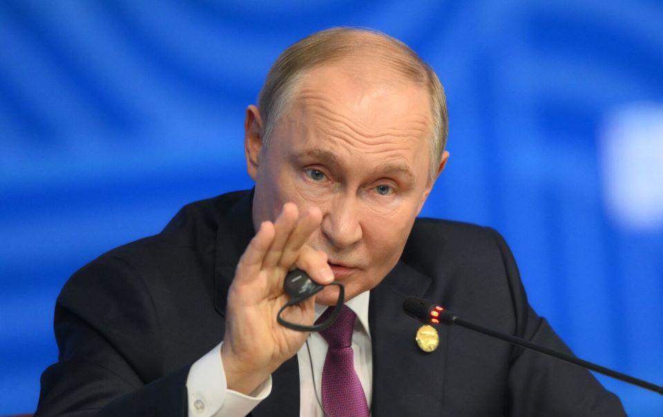 Putin Hails Military Advances in Ukraine, Calls 2024 a "Landmark Year